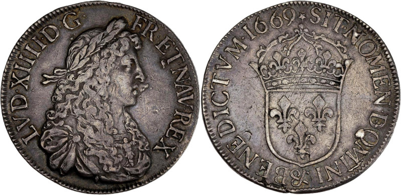 FRANCE / CAPÉTIENS - FRANCE / ROYAL
Louis XIV (1643-1715). Écu au buste juvénile...