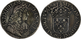 FRANCE / CAPÉTIENS - FRANCE / ROYAL
Louis XIV (1643-1715). Écu à la cravate, 2e émission par F. Warin 1681, K, Bordeaux.
Dy.1493 - G.210 - Dav.3805 ; ...