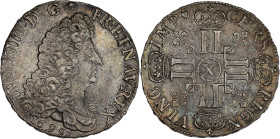 FRANCE / CAPÉTIENS - FRANCE / ROYAL
Louis XIV (1643-1715). Écu aux huit L, 1er type, flan neuf 1690, X, Amiens.
Dy.1514 - G.216 - Dav.3811 ; Argent - ...