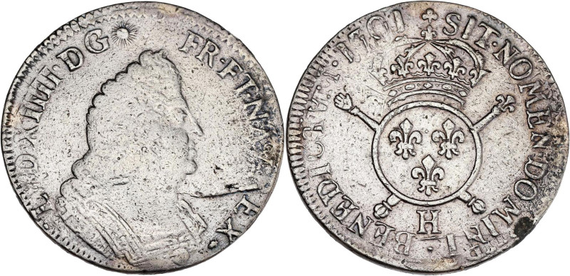 FRANCE / CAPÉTIENS - FRANCE / ROYAL
Louis XIV (1643-1715). Écu aux insignes 1701...