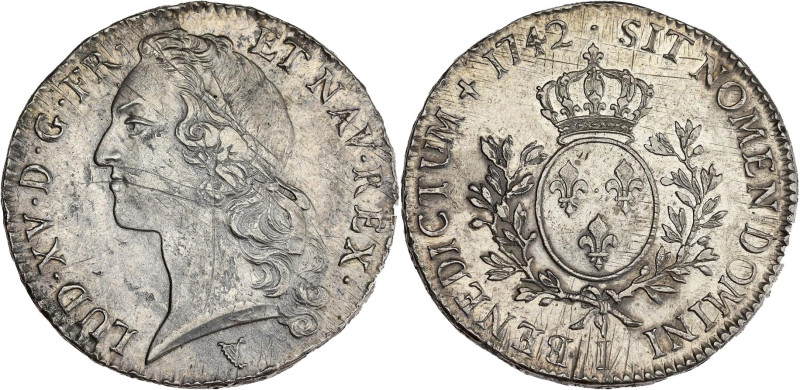 FRANCE / CAPÉTIENS - FRANCE / ROYAL
Louis XV (1715-1774). Écu au bandeau 1742, I...