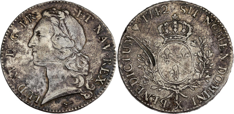 FRANCE / CAPÉTIENS - FRANCE / ROYAL
Louis XV (1715-1774). Écu au bandeau 1742, X...