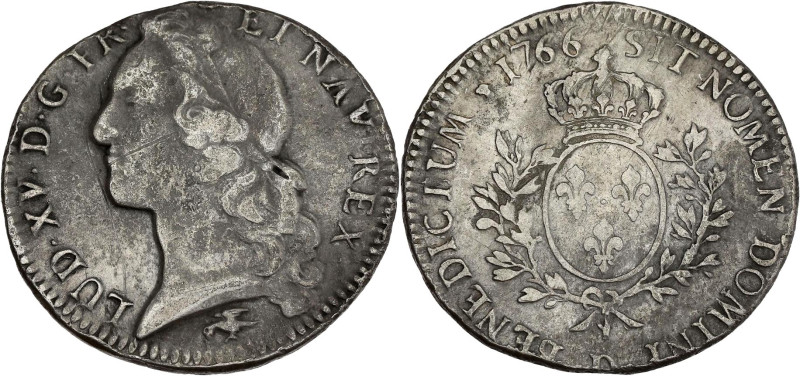 FRANCE / CAPÉTIENS - FRANCE / ROYAL
Louis XV (1715-1774). Écu au bandeau 1766, D...