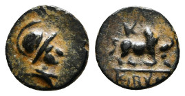 PHRYGIA. Kibyra. Ae (2nd-1st centuries BC).
Obv: Helmeted and draped male bust right.
Rev: KIBYP.
Bull butting right; K above.0,64 g