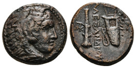 KINGS OF MACEDON. Alexander III 'the Great' (336-323 BC). Ae. Uncertain mint in Macedon.
Obv: Head of Herakles right, wearing lion skin.
Rev: AΛΕΞΑΝΔΡ...