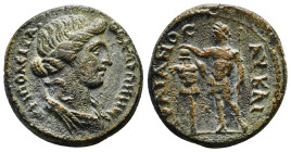 Lydia, Tripolis. Pseudo-autonomous issue, time of Trajan. A.D. 98-117. AE. ΘЄΑΝ ΡΩΜΗΝ [Τ]ΡΙΠΟΛЄΙΤΑΙ, draped bust of Roma right with hair rolled / ΑΥ Κ...