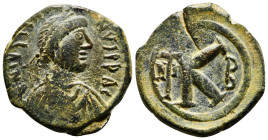 Justin I, 518 - 527 AD AE Half Follis, Nicomedia
Pearl diademed, draped and cuirassed bust of Justin right.
Rev. Large K, long cross on left, with NI ...