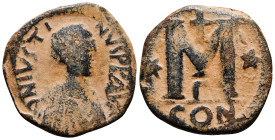 JUSTINIAN I (527-565). Follis. Constantinople.
Obv: D N IVSTINIANVS P P AVG.
Diademed, draped and cuirassed bust right.
Rev: Large M; cross above; sta...