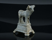 Roman Bronze Bull Statuette
1st-4th century A.D.
Condition : See picture. No returns are accepted.
69,16 g - H 55,71 mm