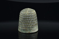 Ancient Thimble. Byzantine (9th-110th century) AE
Condition : See picture. No returns are accepted.
5,41 g - H 19,07 mm