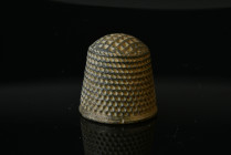 Ancient Thimble. Byzantine (9th-110th century) AE
Condition : See picture. No returns are accepted.
5,75 g - H 17,82 mm