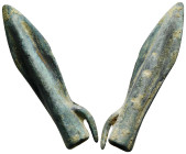 Ancient Roman Bronze Arrow Head
Condition : See picture. No returns are accepted.
6,01 g