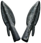 Ancient Roman Bronze Arrow Head
Condition : See picture. No returns are accepted.
3,39 g