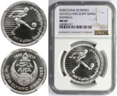Weltmünzen und Medaillen, Ägypten / Egypt. Olympiade in Barcelona - Fußball. 5 Pounds 1992 (AH1412). Silber. KM 708. NGC MS 69