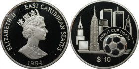 Weltmünzen und Medaillen, Ostkaribik / East-Caribbean. Fußball-WM 1994 in den USA. 10 Dollars 1994. 31,47 g. 0.925 Silber. 0.94 OZ. KM 27. Polierte Pl...