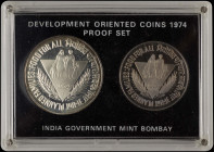 INDIA / REPUBLIC: Proof coin set (1974) from F.A.O. series, composed of 10 Rupees (1974 B) in copper-nickel & 50 Rupees (1974 B) in silver (0,500). Fa...