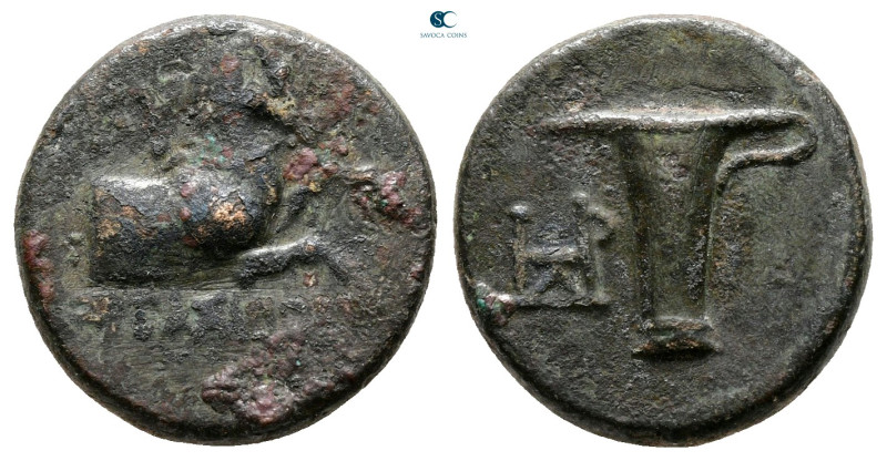 Aiolis. Kyme circa 320-250 BC. 
Bronze Æ

16 mm, 4,23 g



Nearly Very Fi...