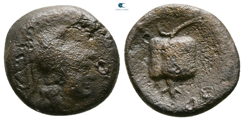 Pamphylia. Side circa 200-0 BC. 
Bronze Æ

17 mm, 3,51 g



Nearly Very F...