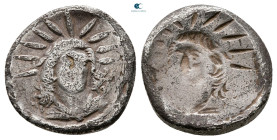 L. Mussidius Longus 42 BC. Rome. Brokate Denarius AR