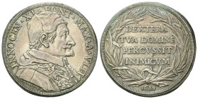 ROMA
Innocenzo XI (Benedetto Odescalchi), 1676-1689.
Piastra 1684 a. VIII.
Ag
gr. 31,93
Dr. INNOCEN▴XI▴- PONT▴MAX▴A▴VIII. Busto a d., con camauro...