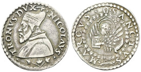 VENEZIA
Nicolò Tron Doge LXVIII, 1471-1474. 
Lira da 20 soldi di II tipo detta “Lira Tron” o “Trono”, con ramo d’edera.
Ag
gr. 6,11
Dr. (Foglia d...