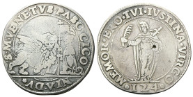 VENEZIA
Pasquale Cicogna Doge LXXXVIII, 1585-1595.
Ducato con Santa Giustina da 124 Soldi senza galere, primo tipo, senza sigle.
Ag
gr. 27,40
Dr....