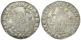 VENEZIA
Antonio Priuli Doge XCIV, 1618-1623.
Ducato con Santa Giustina da 124 Soldi.
Ag
gr. 27,86
Dr. ✿S▾M▾VEN▴ANTON▾PRI▴/ DVX. Il leone, alato e...
