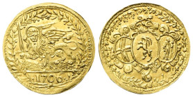 VENEZIA
Alvise II Mocenigo Doge CX, 1700-1709.
Medaglia d'oro da 2 Zecchini per l'alleanza con il cantone dei Grigioni 1706.
Au
gr. 6,88 mm 27,4
...