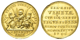 VENEZIA
Alvise II Mocenigo Doge CX, 1700-1709.
Medaglia da due scudi d'oro per l'alleanza con il cantone di Zurigo e Berna 1706 opus Hans Jakob Gess...
