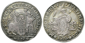 VENEZIA
Pietro Grimani Doge CXV, 1741-1752.
Ducatone con Santa Giustina da 124 Soldi.
Ag
gr. 27,27
Dr. *S*M*V*PETRVS✿GRIMANI*D*. Il Leone alato v...