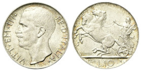 REGNO D’ITALIA
Vittorio Emanuele III, 1900-1943.
10 Lire 1926 bordo largo Roma, Biga.
Ag
gr. 9,93
Dr. Testa del sovrano rivolta a s.
Rv. Biga tr...