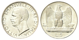 REGNO D’ITALIA
Vittorio Emanuele III, 1900-1943.
5 Lire 1928 una rosetta Roma, Aquilino.
Ag
gr. 5,01
Dr. Testa del sovrano rivolta a s. 
Rv. Fas...