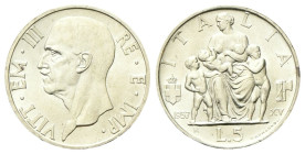 REGNO D’ITALIA
Vittorio Emanuele III, 1900-1943.
5 Lire 1937 a. XIV Roma, Fecondità.
Ag
gr. 4,98
Dr. Testa del sovrano rivolta a s.
Rv. Figura d...