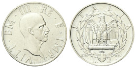 REGNO D’ITALIA
Vittorio Emanuele III, 1900-1943.
2 Lire 1936 a. XIV Roma, Impero.
Ni
gr. 9,98
Dr. Testa scoperta del sovrano, rivolta a d.
Rv. C...