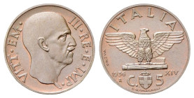 REGNO D’ITALIA
Vittorio Emanuele III, 1900-1943.
5 Centesimi 1936 PROVA a. XIV Roma, Impero.
Cu
gr. 3,30
Dr. Testa scoperta del sovrano rivolta a...