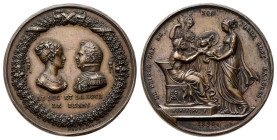 NAPOLI
Durante Ferdinando IV (I) di Borbone, 1759-1825.
Medaglia 1820 opus Montagny.
Æ
gr. 9,47 mm 28,2
Dr. LE DUC ET LA DUCH / DE BERRY. Busti a...
