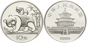 CHINA und Südostasien, China, Volksrepublik, seit 1949
10 Yuan Panda 1985. Panda mit Jungem auf dem Rücken. Gekapselt.
Polierte Platte, selten