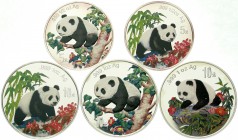 CHINA und Südostasien, China, Volksrepublik, seit 1949
5 Silbermünzen mit Farbapplikation: 5 und 10 Yuan Panda 1997, 5 und 10 Yuan Panda 1998 und 10 ...
