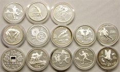 CHINA und Südostasien, China, Lots der Volksrepublik China
13 versch. 10 Yuan Silbergedenkmünzen aus 1992 bis 1998. 9 X Sportmotive (davon 3 X Fußbal...