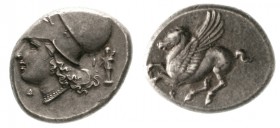 Altgriechische Münzen, Peloponnes, Korinth
Stater ca. 375/300 v. Chr. Kopf der Athena mit korinthischem Helm links, rechts im Feld stehender Hermes m...