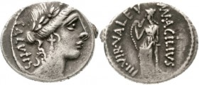 Römische Münzen, Römische Republik, Mn. Acilius Glabrio, 49 v.Chr.
Denar 49 v.Chr. SALVTI. Kopf der Salus r./III VIR VALET M ACILIVS. Valetudo steht ...