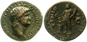 Römische Münzen, Kaiserzeit, Nero 54-68
Semis 55. Kopf r. mit Strahlenbinde/GENIO AVGVSTI SC. Genius steht links mit Füllhorn und Patera, opfert am A...
