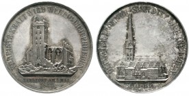 Altdeutsche Münzen und Medaillen, Hamburg-Stadt
Silbermedaille 1842 von Wilkens (Bremen). Wiederaufbau der durch Feuer zerstörten St. Petri Kirche. 4...