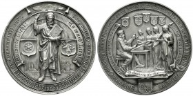 Altdeutsche Münzen und Medaillen, Mainz-Stadt
Silbermedaille 1900 v. Kissel/M&W. 500. Geb. Joh. Gutenbergs. Gutenberg mit Bibel stehend zwischen 2 Wa...