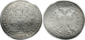 Altdeutsche Münzen und Medaillen, Nürnberg-Stadt
Taler 1628 (aus 24). Reichsadler / Drei Wappen in Kartuschen. Titel Ferdinand II. 28,63 g.
vorzügli...