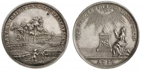 Altdeutsche Münzen und Medaillen, Nürnberg-Stadt
Silbermedaille im 1/4 Talergewicht 1773 von Oexlein, a.d. Besserung der Ernte nach der überstandenen...