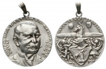 Medaillen, Münchner Medailleure, Karl Goetz
Silbermedaille 1928 auf die Taufe des Luftschiffes LZ 127. Henkel u. Öse. 36 mm, 20,04 g.
vorzüglich, kl...