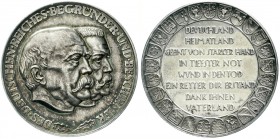 Medaillen, Personenmedaillen, Bismarck, Otto von *1815, +1898
Silbermedaille o.J. von Glöckler. DES DEUTSCHEN REICHES BEGRÜNDER UND BESCHIRMER. Köpfe...
