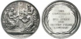 Medaillen, Religion, Taufe
Silbermedaille o.J. (1. Hälfte 19. Jh.) von Johann Ludwig Jachtmann. Taufgeschenk mit Darstellung des Besuchs der 3 Weisen...