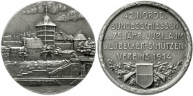 Medaillen, Schützenmedaillen, Lübeck
Silbermedaille 1914, v. BHM. 42. Norddt. Bundes- u. 75-jähr. Jub.-Schiessen. Schrift über Wappen, Feingeh.-Stemp...